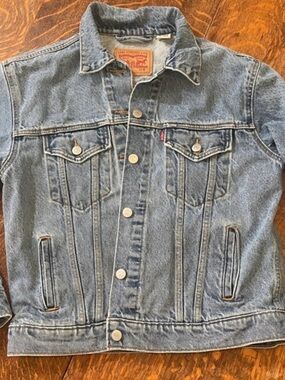 Levi's Classic Trucker Light Blue Denim Jacket with Button Front